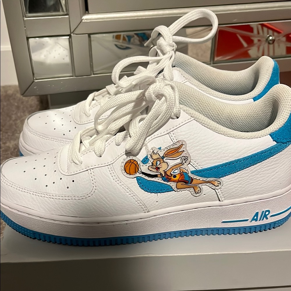 Air Force 1 White and Blue Cartoon Basketball Sneakers